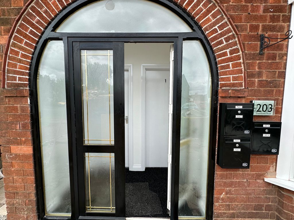 Property photo 1 of 9