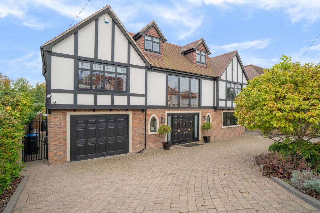 Property photo 1 of 29 Picture No. 52