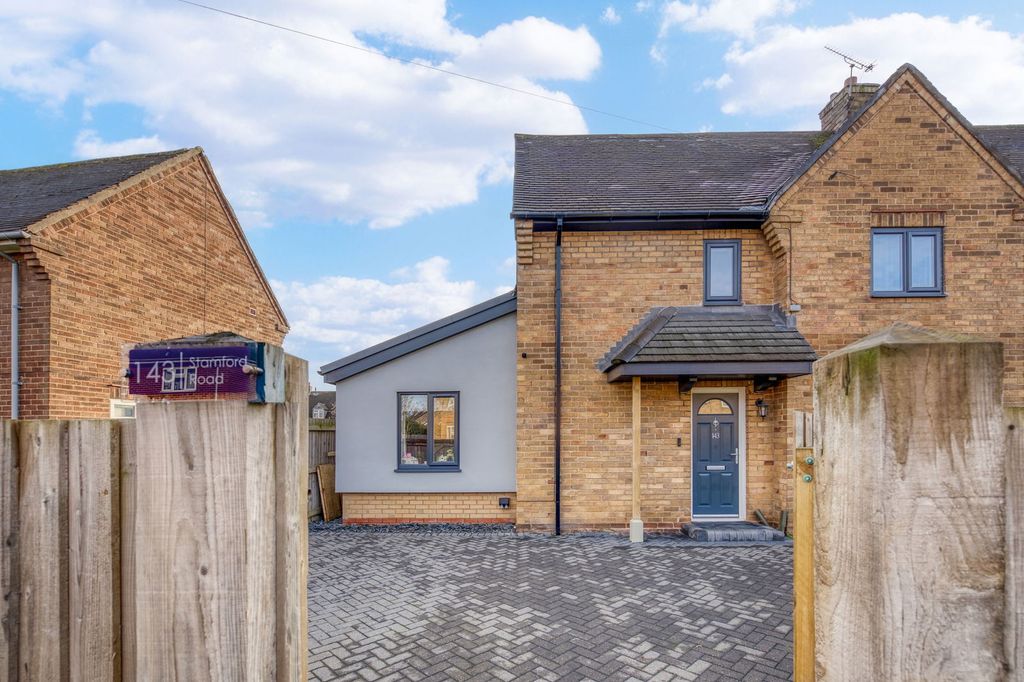 Property photo 2 of 24