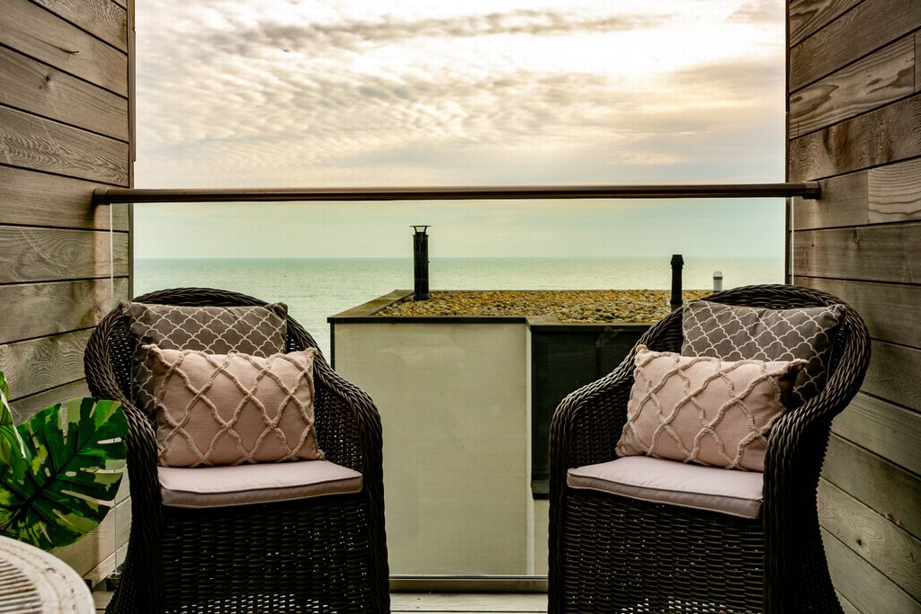 Property photo 2 of 34 Terrace