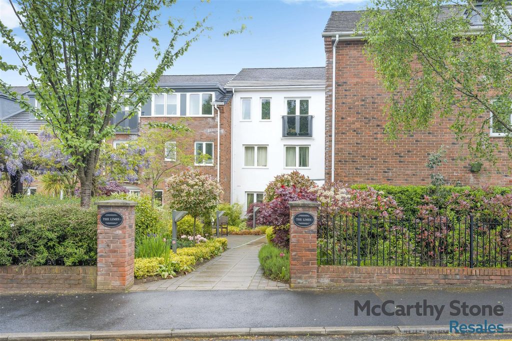 Property photo 1 of 15 8691659-Exterior05.Jpg