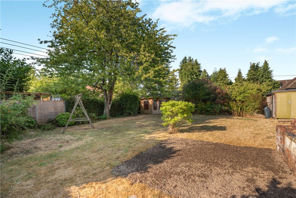 Property photo 2 of 13 Garden