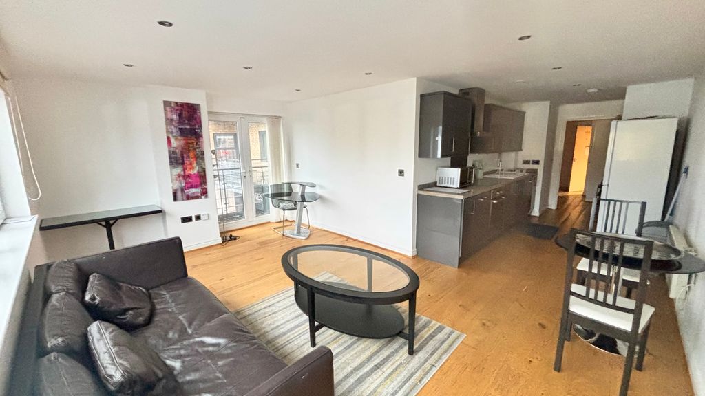 Property photo 2 of 11