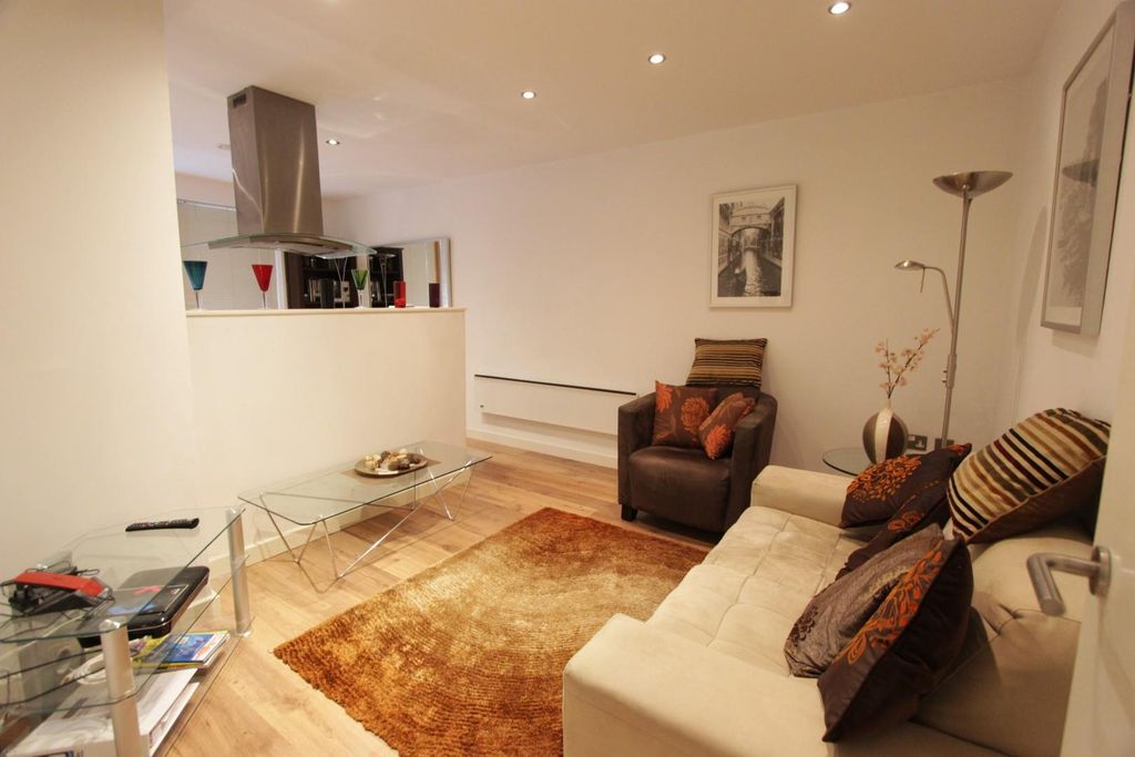 Property photo 3 of 12 5. Lounge .Jpg
