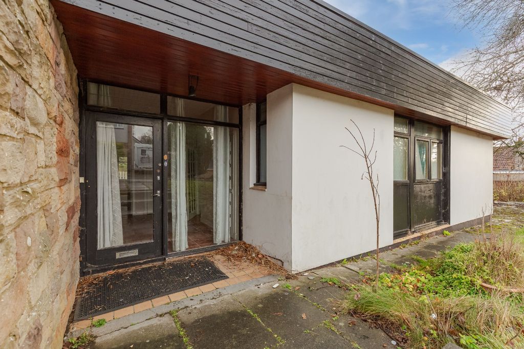 Property photo 2 of 22