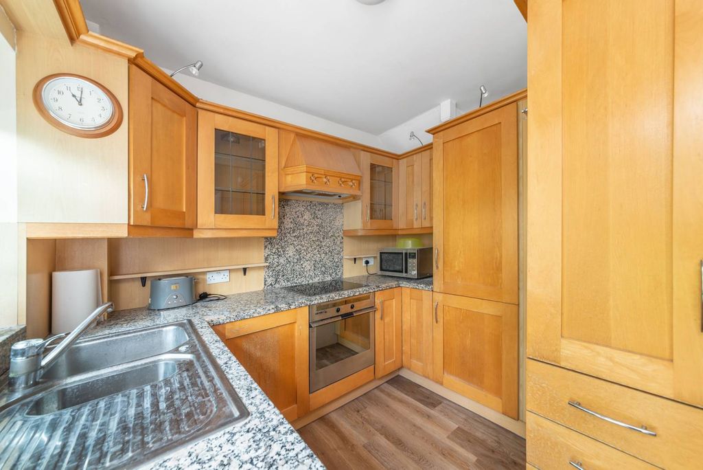 Property photo 3 of 7