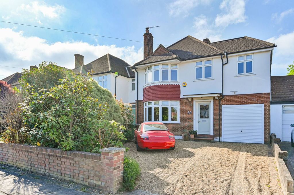 Property photo 2 of 29