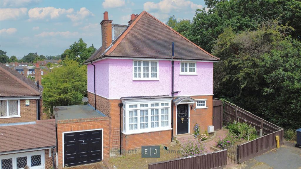 Property photo 1 of 15