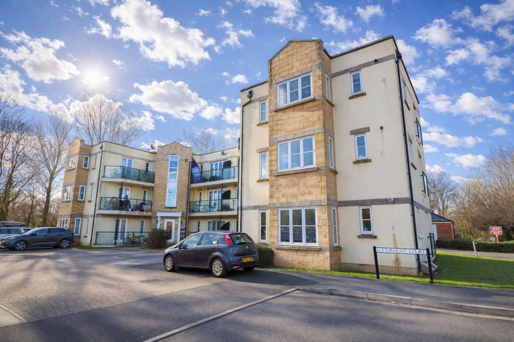 Property photo 1 of 11