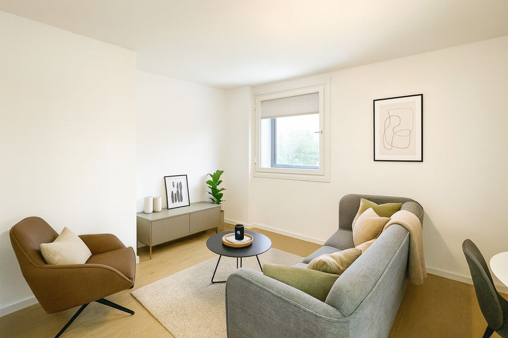 Property photo 2 of 8 Pasha2