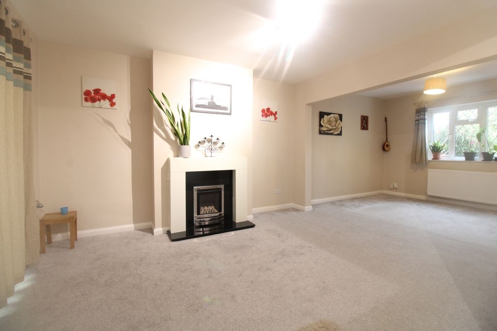 Property photo 2 of 9 Img_1982