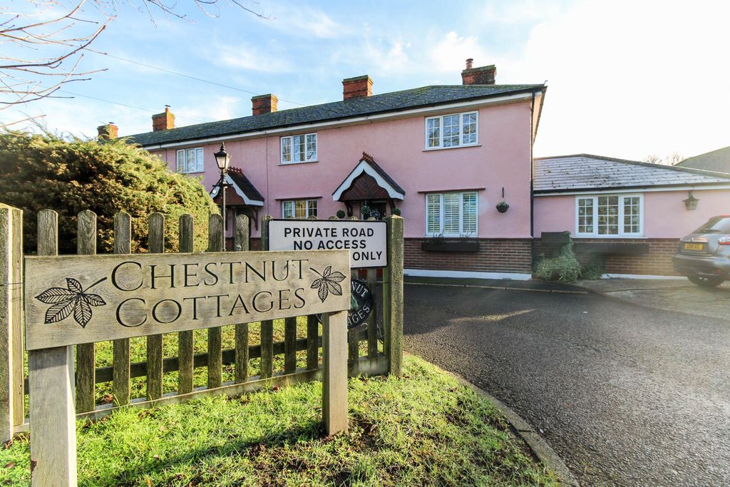 Property photo 1 of 20 Front (Exterior)