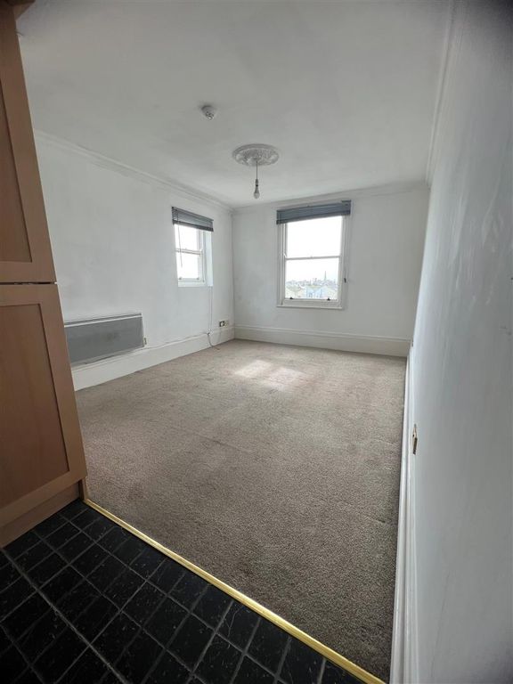 Property photo 3 of 8 1.Jpg