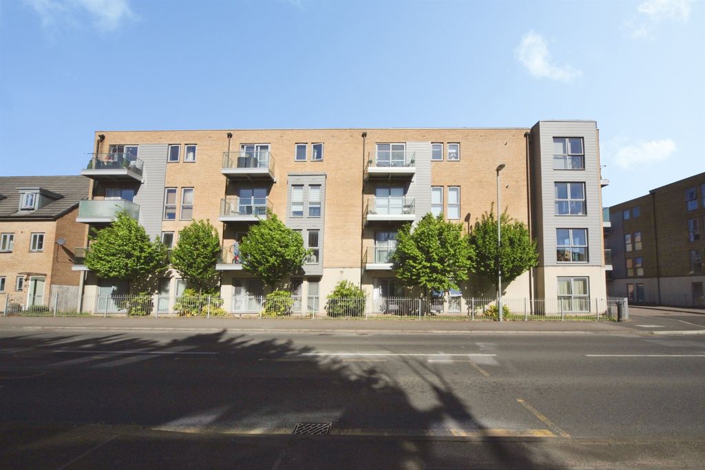 Property photo 1 of 10