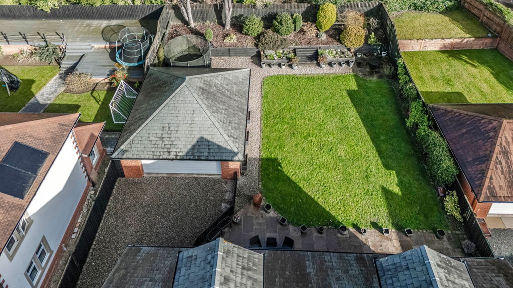 Additional image 37 of 6 bed detached house for saleFarington Lodge Gardens, Farington PR25