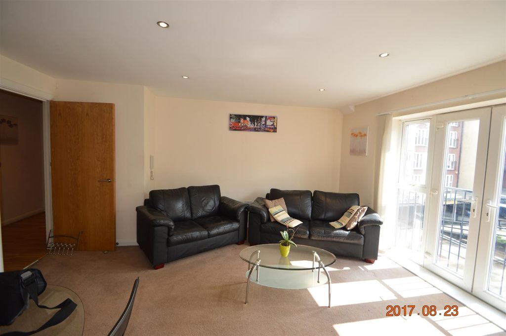 Property photo 2 of 5