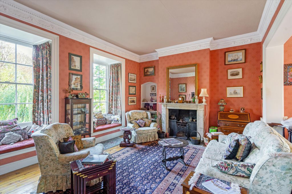 Property photo 2 of 28 Image