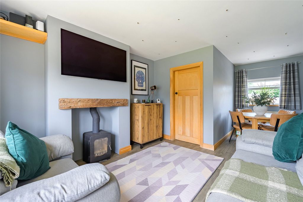 Property photo 2 of 34 Picture No. 33