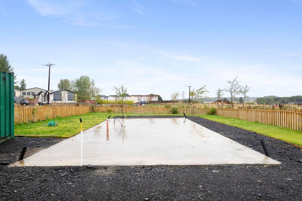 Property photo 1 of 1 Plot 6
