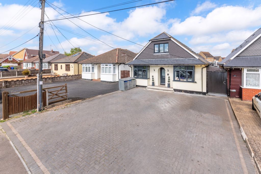 Property photo 1 of 40