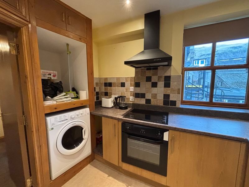 Property photo 3 of 7 Kitchen