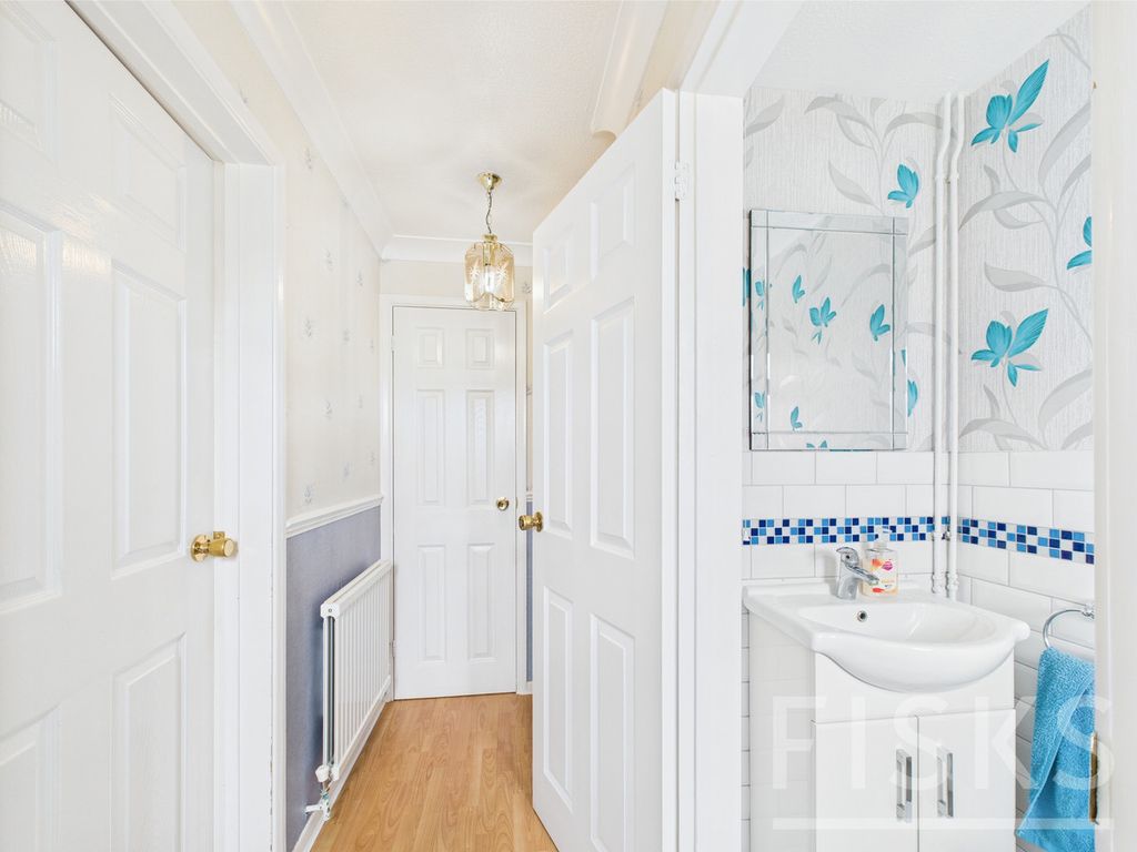 Property photo 2 of 21