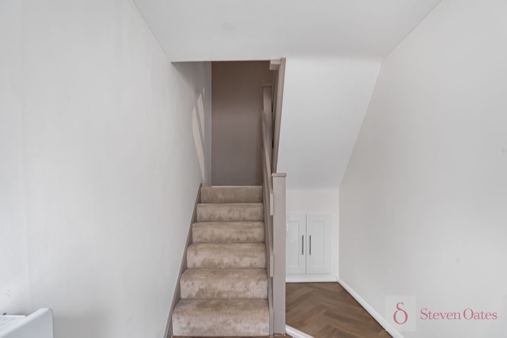 Property photo 2 of 23 7_70922_Watermarked