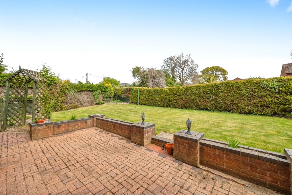 Property photo 3 of 16