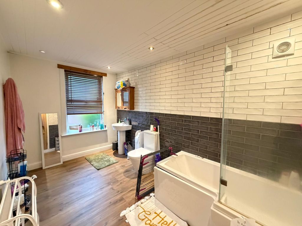 Property photo 2 of 12 Whatsapp Image 2025-11-14 At 12.11.51 (2)