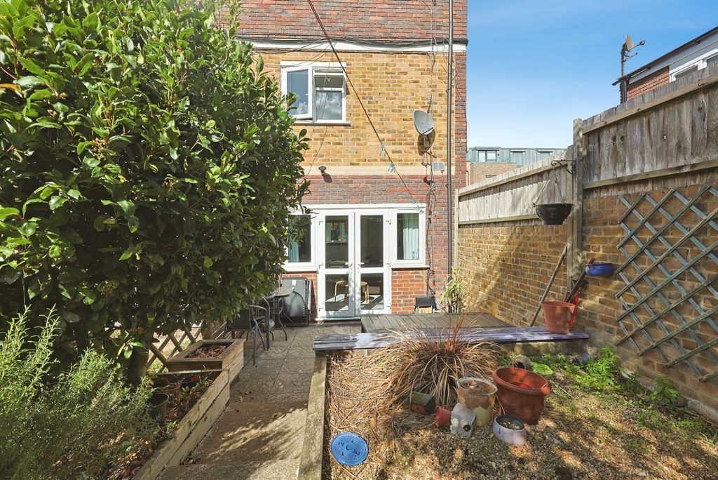 Property photo 3 of 16 Pbox-Img.Jpg