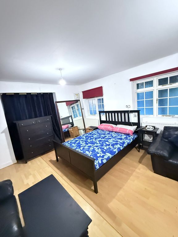 Property photo 1 of 33