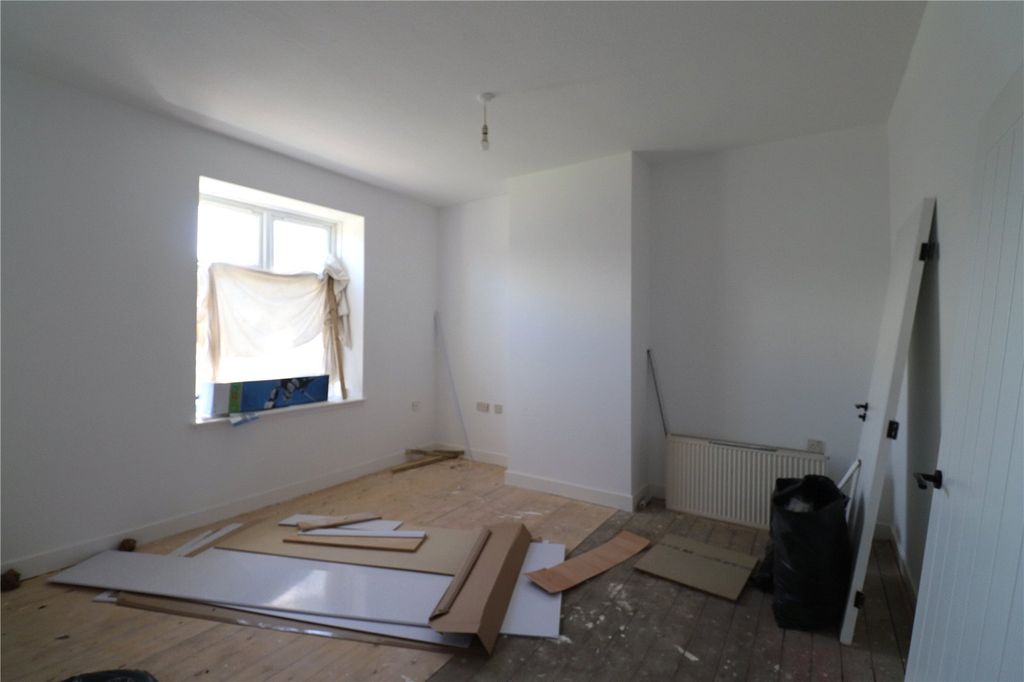 Property photo 3 of 5 Picture No. 02