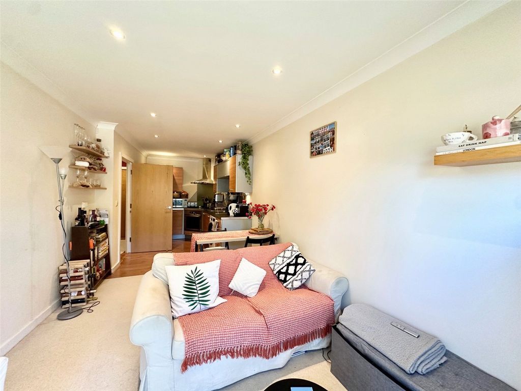 Property photo 3 of 20 Picture No. 29