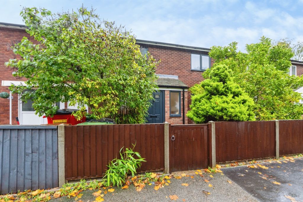 Property photo 1 of 17