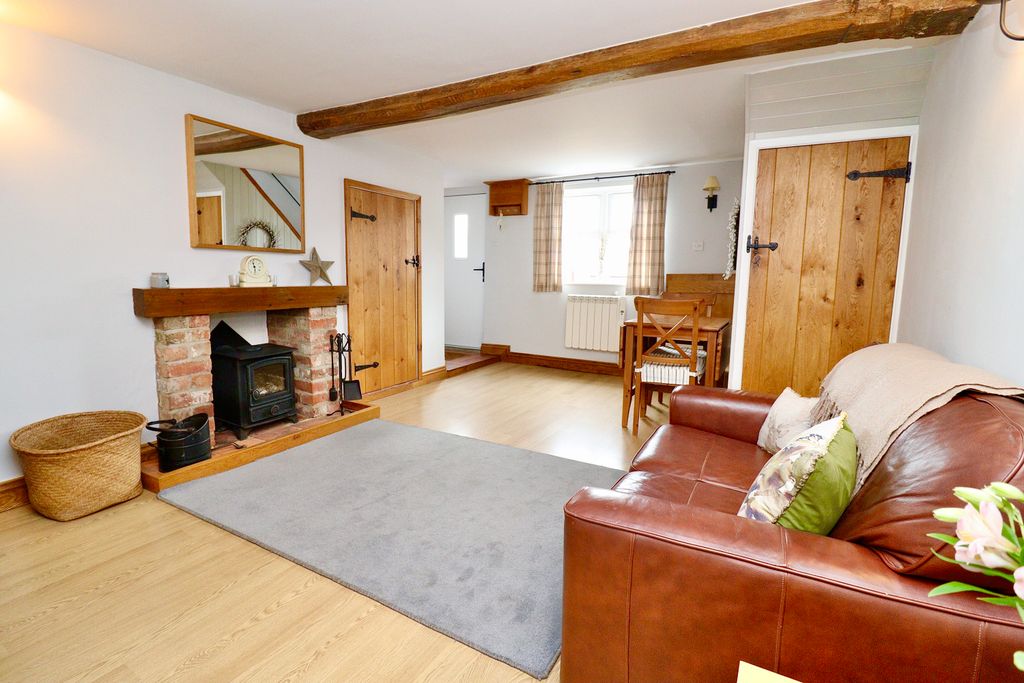Property photo 3 of 10 Img_7938