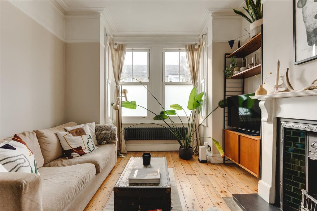 Property photo 2 of 29 Francis Road-7.Jpg