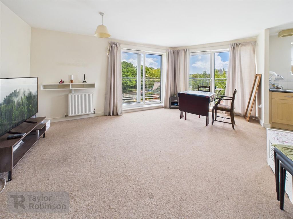 Property photo 2 of 7 Cam02600G0-Pr0553-Still005.Jpg
