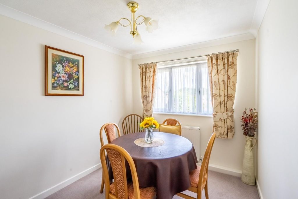 Property photo 3 of 13 9Tp-6.Jpg