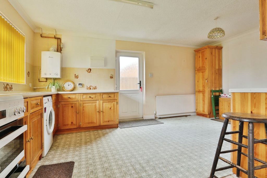 Property photo 3 of 15 4227846