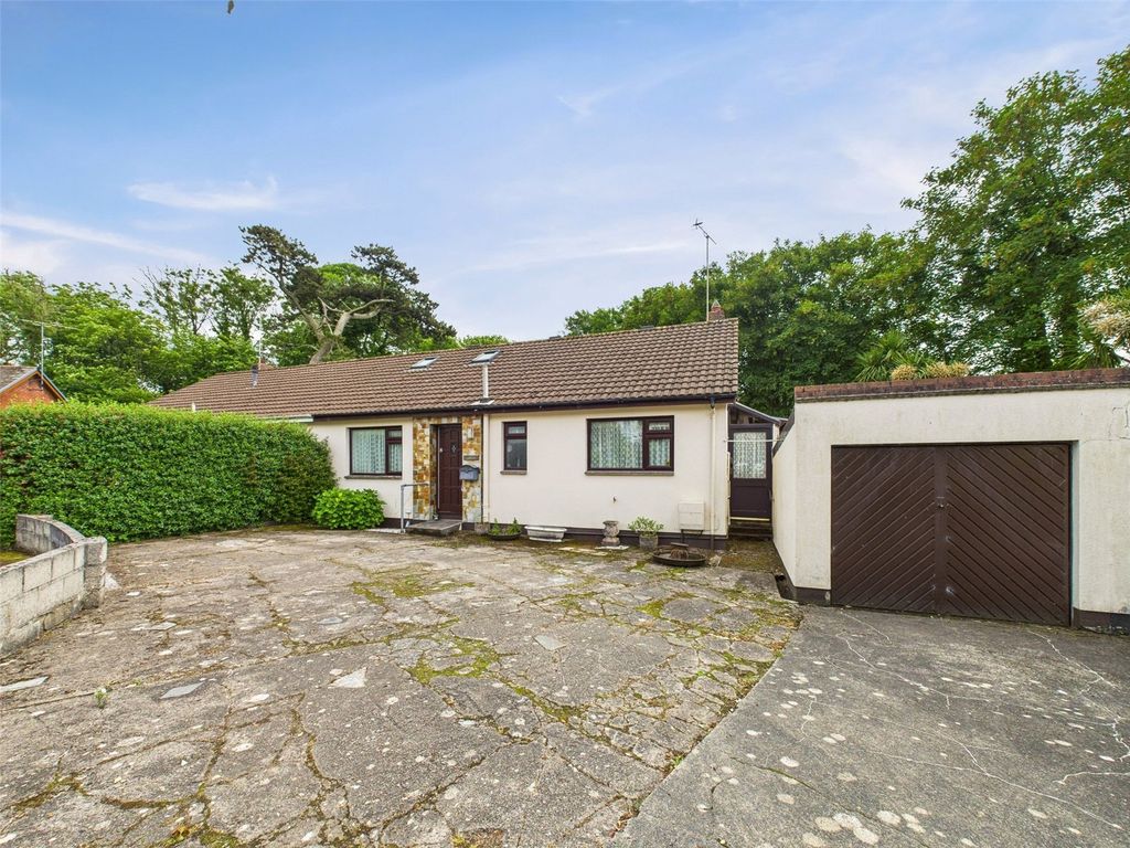 Property photo 2 of 19 Picture No. 49