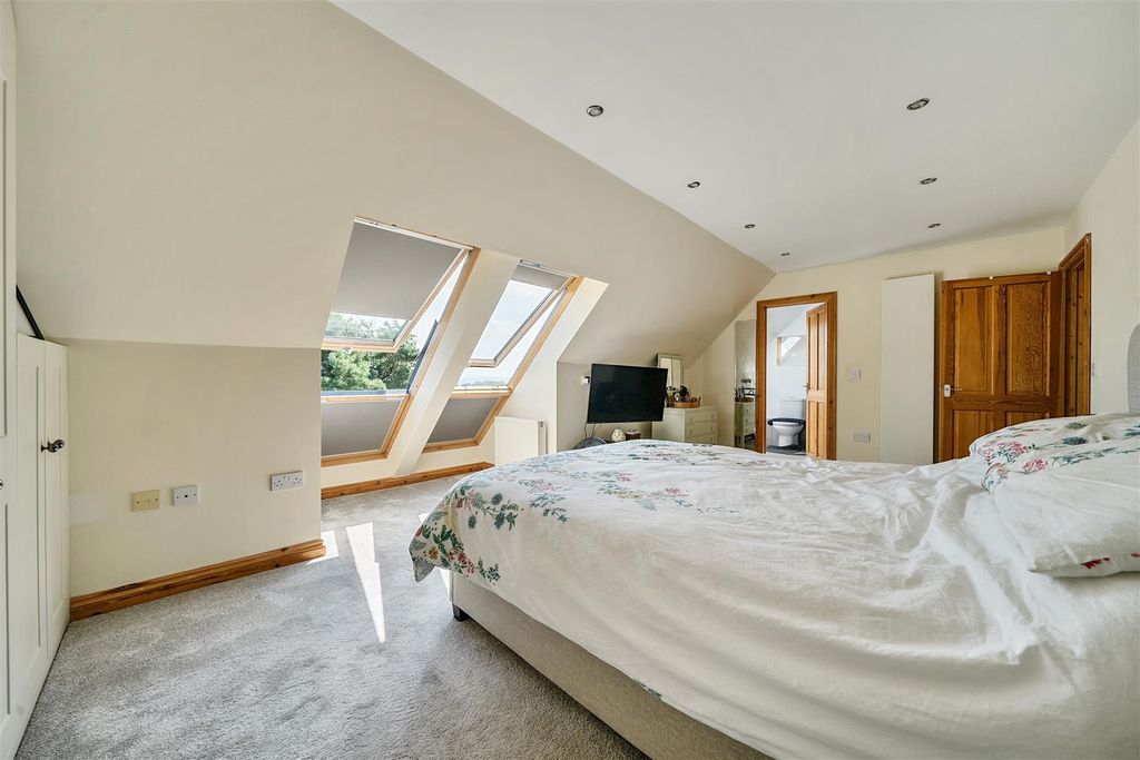 Additional image 15 of 4 bed detached house for saleYr Allt, Llangennech, Llanelli SA14