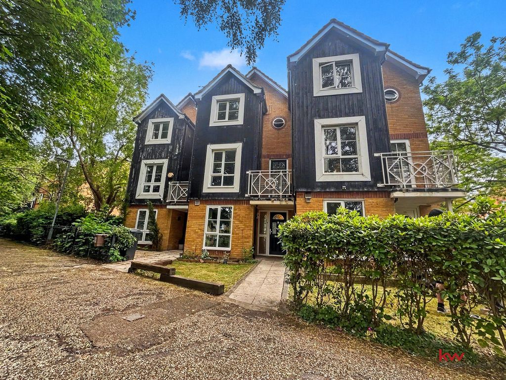 Property photo 1 of 23