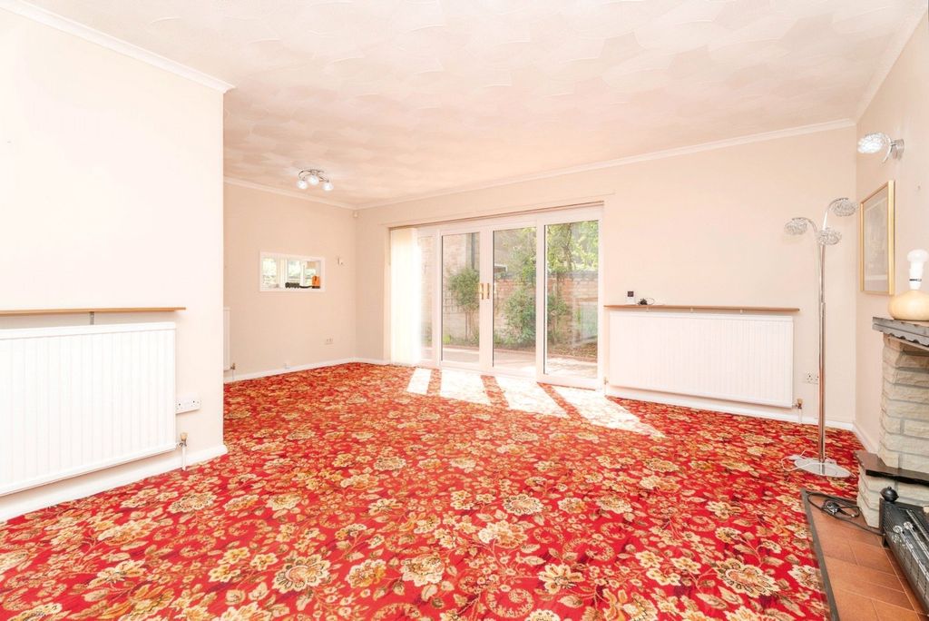 Property photo 3 of 17 Photo