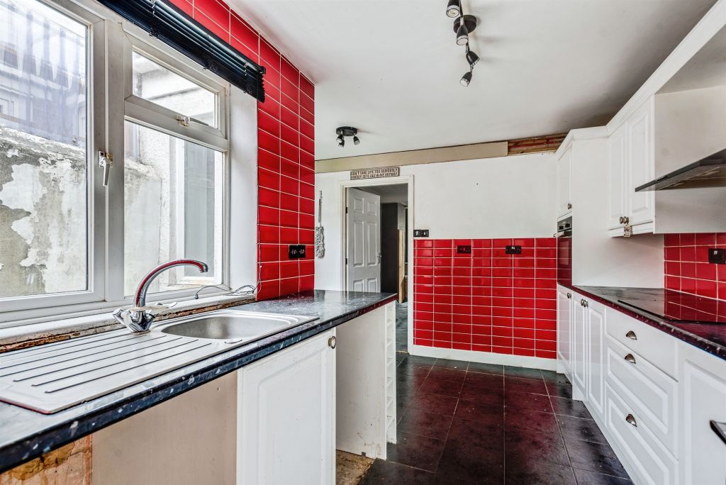 Property photo 3 of 15