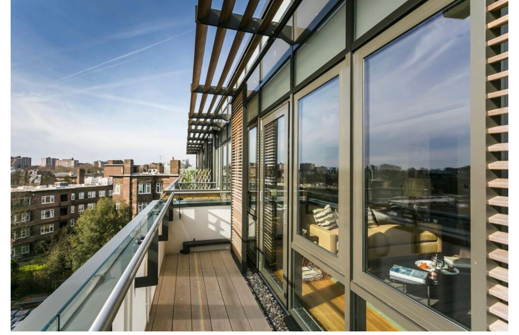 Property photo 2 of 8