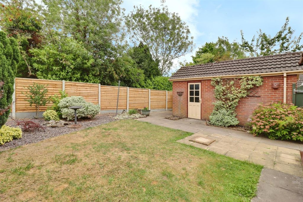 Property photo 3 of 23