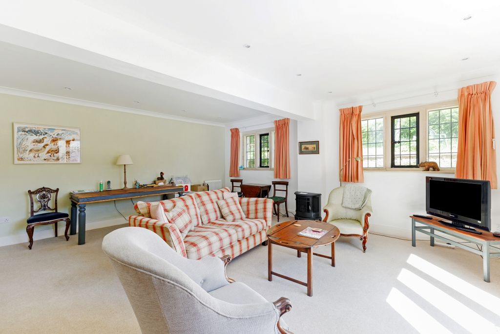 Property photo 3 of 25 90686_Flat 18 Gyd...