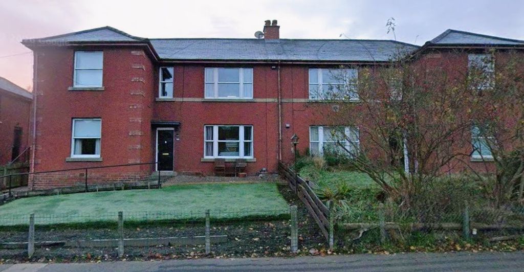 Property photo 1 of 12