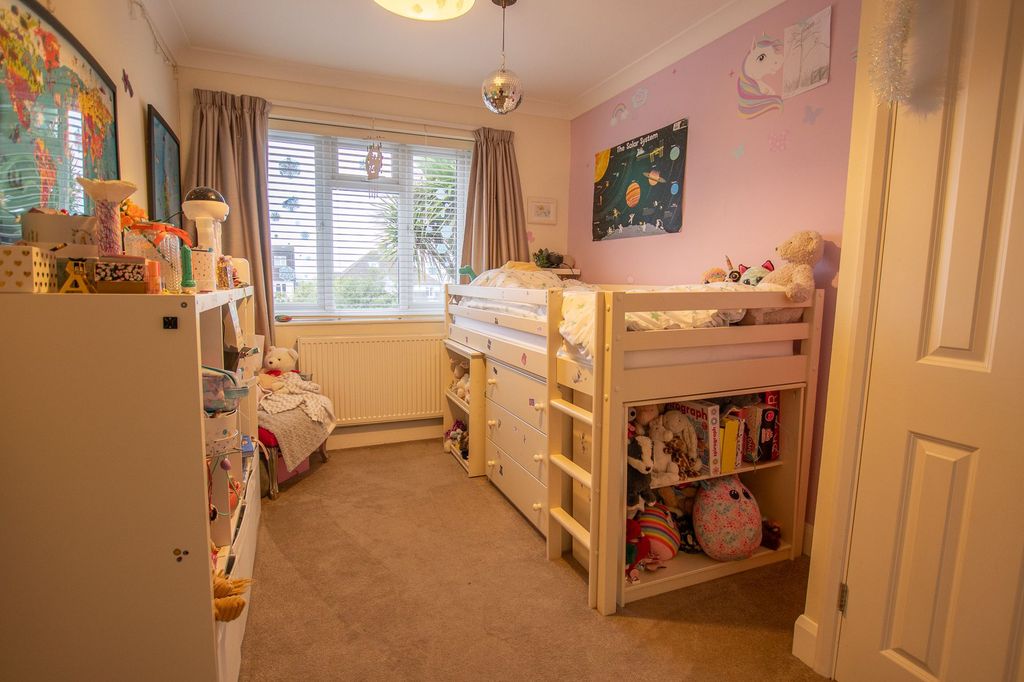Additional image 14 of 3 bed semi-detached house for saleByrefield Road, Guildford GU2
