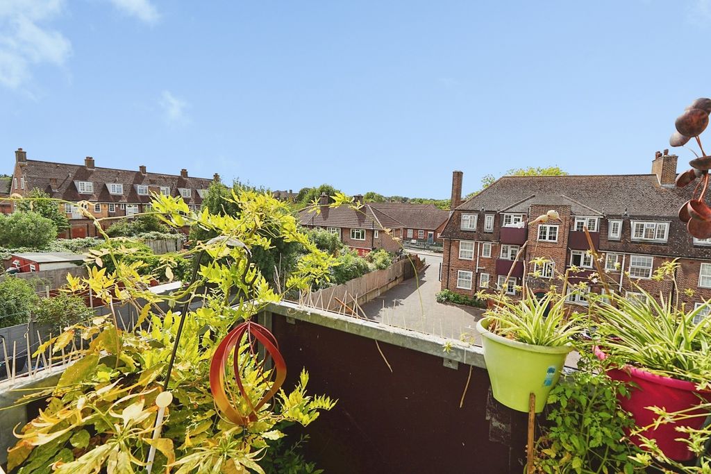 Property photo 3 of 19 Pbox-Img.Jpg